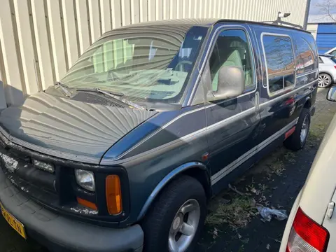 Chevrolet USA Chevy Van Express 5.7 G21