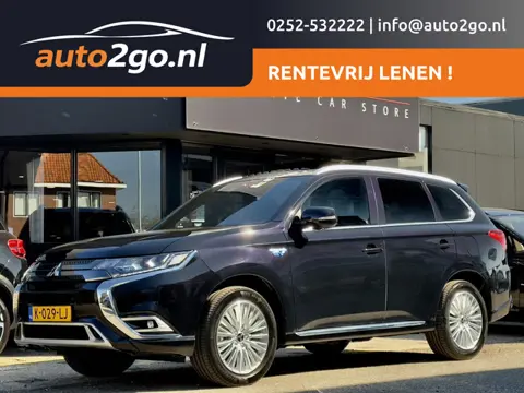Mitsubishi Outlander 2.4 PHEV INSTYLE AUT. PANODAK DESIGNO-LEDER  NAVI CAMERA APPLE-CARPLAY LED LMV 