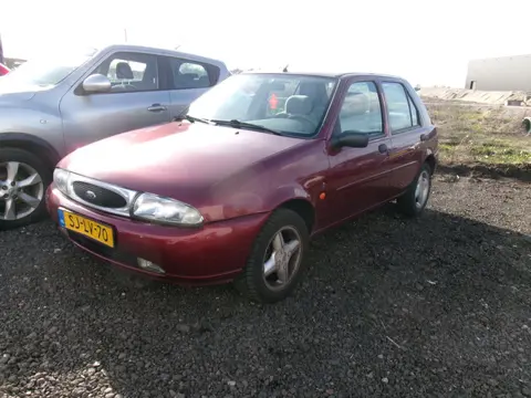 Ford Fiesta 1.4-16V Ghia (bj 1997)