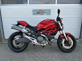Ducati MONSTER 696 TERMIGNONI (bj 2008)