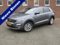 Volkswagen T-Roc 1.0 TSI 110Pk Style * Rijklaarprijs incl. garantie * Navi * Carplay Android * Adapt