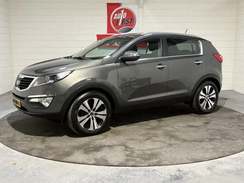 Kia Sportage 2.0 Super Pack, AUTOMAAT, Cruise, Clima, Navi, Achteruitrijcamera, Leder, Trekhaak, 18 