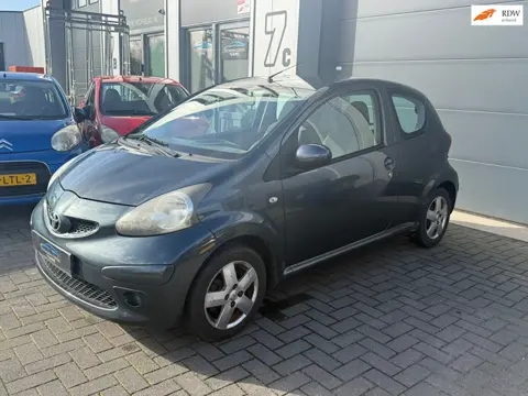 Toyota Aygo 1.0 AIRCO | ELEKTR PAKKET | NIEUWE APK |