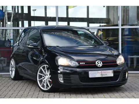 Volkswagen Golf 2.0 GTI Airco Nav. Aut. 19'' Vossen 310PK STAGE 2 Milltek Trekhaak