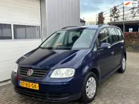 Volkswagen Touran 1.6 Business nieuwe APk cruise / trekhaak