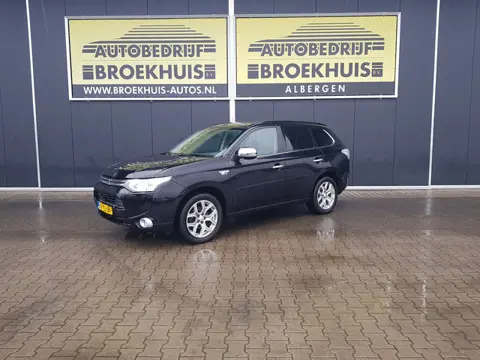 Mitsubishi Outlander 2.0 PHEV instyle (bj 2014, automaat)