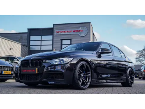 BMW 3-serie 335i High Executive | M3 velgen + remmerij | Schuifdak | M-performance Alcantara | NAP |