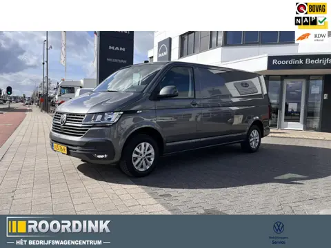 Volkswagen Transporter 2.0 TDI L2H1 28 Highline 150 pk DSG, Navi, bumpers in kleur, trekhaak, LMV et