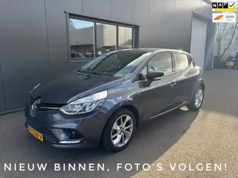 Renault Clio TCe 90 Limited / Navigatie / Parkeersensoren achter!
