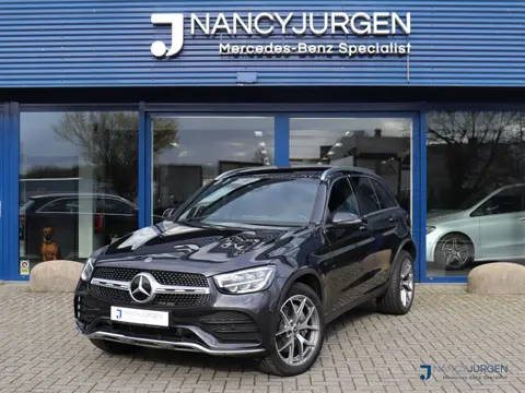 Mercedes-Benz GLC 300e 4M | 2x AMG | Apple Car Play/Android Auto | Cruise | Pano | Burmester | MBUX 