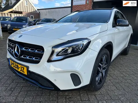 Mercedes-Benz GLA-klasse 200 Business AUTOMAAT-NAVI-PDC-CRUISE-AIRCO