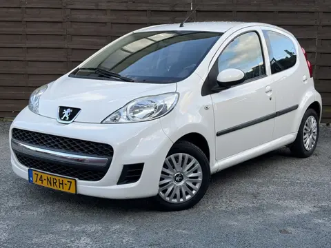 Peugeot 107 1.0-12V Urban Move / Airco / Groot scherm / NAP