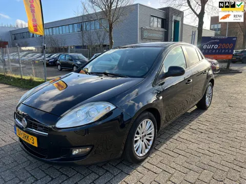 Fiat Bravo 1.4 T-Jet Corporate - AIRCO - CRUISE - ZONDAG OPEN !