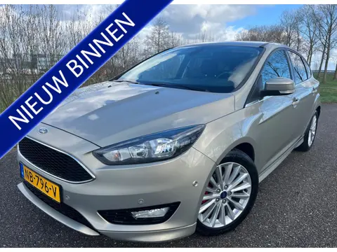 Ford Focus 1.0 Titanium (bj 2016)
