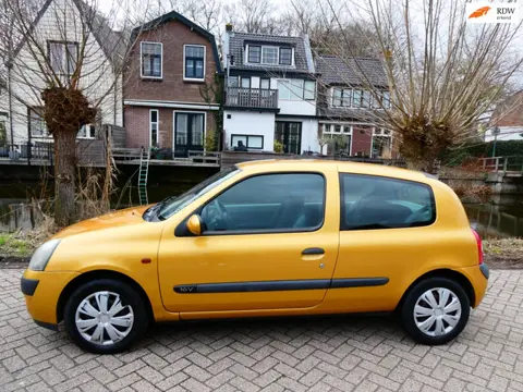 Renault Clio 1.2-16V Automaat Zuinig 4-Cilinder Nette auto