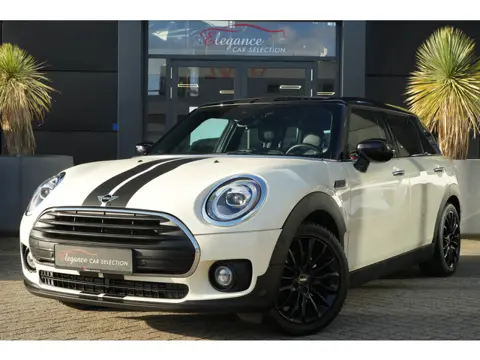 MINI Clubman 1.5 Cooper Chili 136pk Navigatie/Stoelverwarming/HarmanKardon