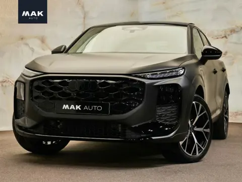 Audi Q3 Sportback E-Hybrid S Edition, pano, tr.haak, 20", Sonos, LED-kopl., memory, HUD, 360 camera,