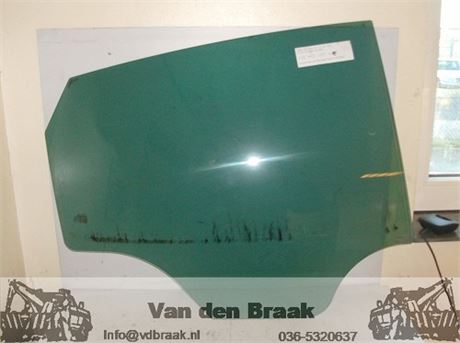 Seat Ibiza 5 deurs 2008-2015 Portierruit rechts achter