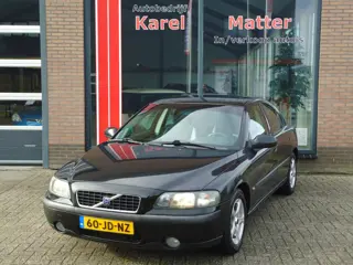 Volvo S60 2.4 *AUTOMAAT* *CLIMATE CONTROL* *TREKHAAK*