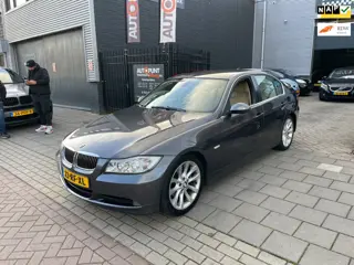 BMW 3-serie 325i Dynamic Executive Trekhaak Airco Navi NAP APK