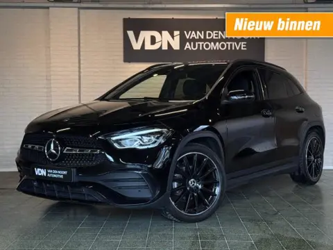 MERCEDES-BENZ GLA-KLASSE 180 AMG LINE Mild Hybrid Memory Sfeerverl Camera 20''
