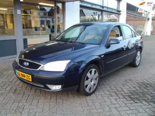 Ford Mondeo 2.0-16V Ghia Executive