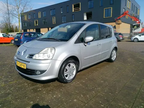 RENAULT MODUS 1.2 TCE DYNAMIQUE