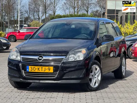 Opel Astra Wagon 1.6 Edition | Navigatie | Airco | Parkeersensoren | Trekhaak | Onderhoudhistorie | 