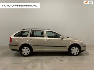 Skoda Octavia Combi 2.0 FSI Automaat Navi Airco Cruise C. Trekhaak