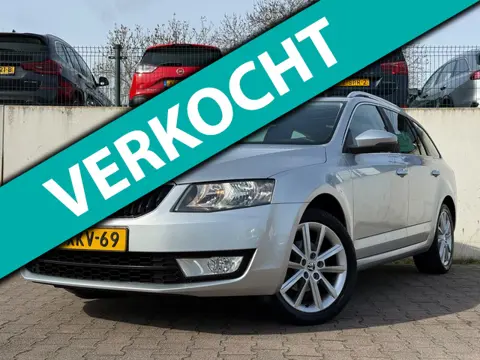 Skoda Octavia Combi 1.2 TSI Greentech Ambition Businessline/PANO/NAVI/CRUISE/KUIPSTOELEN/NIEUWE APK/