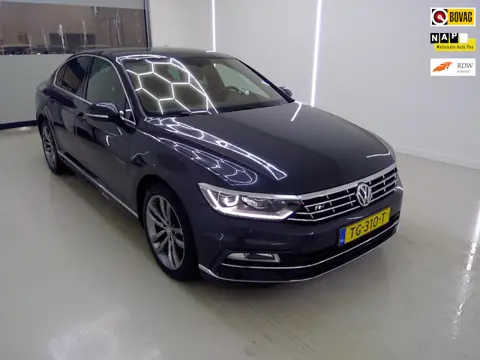 Volkswagen Passat 1.4 TSI ACT Highline Business 3X R Line +Led+Volleder+stoel-verw+Navigatie+vitrual