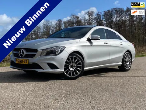 Mercedes-Benz CLA-klasse 180 Prestige Automaat Leder Navigatie Stoelverwarming Climate control Goed 