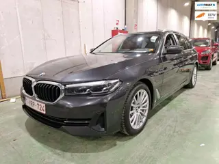 BMW 5-serie Touring 530e Panorama | Trekhaak | € 27.945 BTW All-in