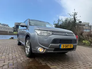 Mitsubishi Outlander 2.0 PHEV instyle+