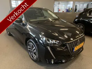 Peugeot 208 1.2 PureTech Allure Pack 100 PK ACHTERUITRIJCAMERA-PARKEERSENSOREN-LICHTMETALEN VELGEN