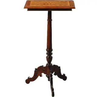 Wijntafel fraai ingelegd in schaaktafelachtige sfeer  ca 1880.