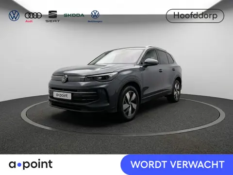 Volkswagen Tiguan 1.5 eHybrid Life Edition 204 pk Automaat (DSG) | Verlengde garantie | Navigatie | 