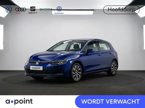 Volkswagen Golf 1.0 eTSI Life Active 110 pk Automaat (DSG) | Verlengde garantie | Navigatie | Parkee