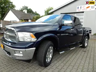 Dodge Ram 1500 5.7 V8 Crew Cab 5'7 Laramie 4X4