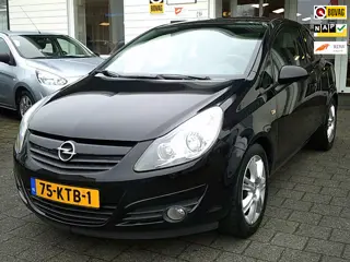 Opel Corsa 1.4-16V Color Edition