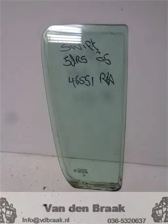 Suzuki Swift 5 drs 2005-2010 Scheerraam portier rechtsachter