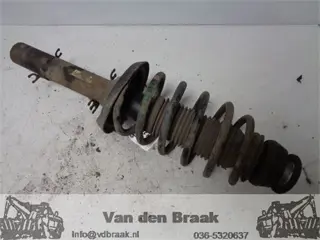 Volkswagen New Beetle 2.0 8V 1998-2005 Schokbreker voorzijde