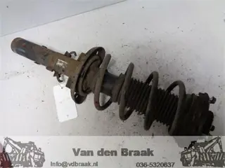 Volkswagen Polo 1.4 16V 2001-2009 Schokbreker voorzijde