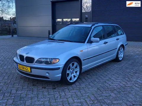 BMW 3-serie Touring 318i ,Schuifdak,PDC,Stoelverw,APK03/27!