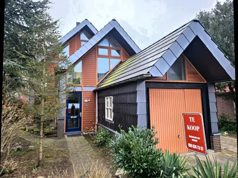 Te koop in Beverwijk - Count Basielaan 44