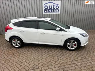 Ford Focus 1.0 EcoBoost Lease Titanium