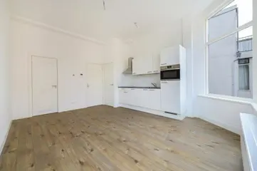 Woning aan de Zaanstraat te Den Haag