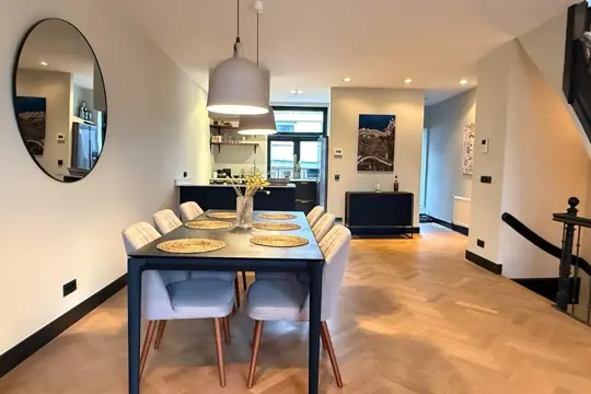 Woning aan de Hooikade te Den Haag