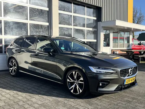 Volvo V60 2.0 T4 R-Design Leder Stoelverwarming Stuurwielbediening Parkeersensoren voor en achter Ap