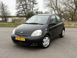 Toyota Yaris 1.3 VVT-i S-Line Airco Trekhaak Elektr. Ramen